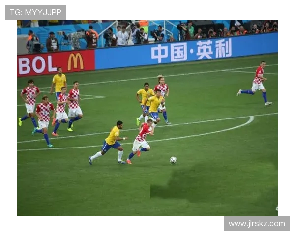 阿根廷世界杯对阵冰岛的激情碰撞与战术博弈全解析赛场风云回顾